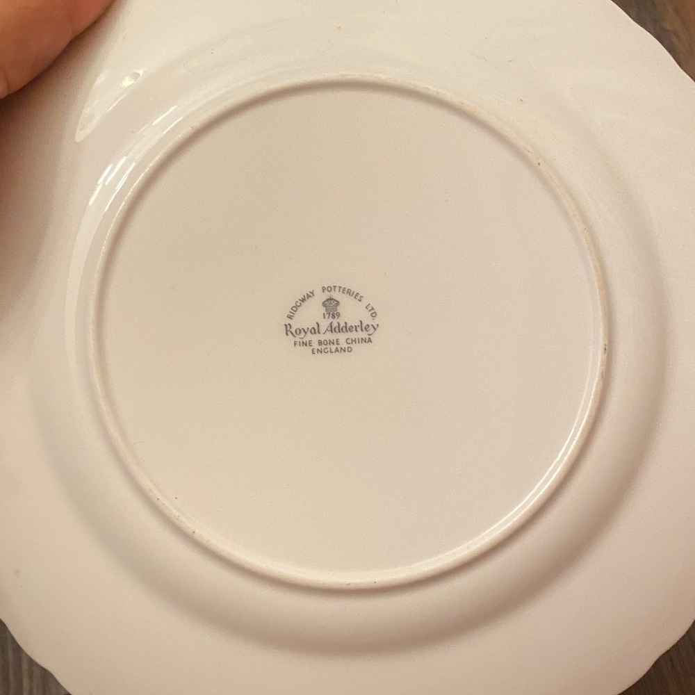 Charming Floral Dinnerware Set with Cream Accents - Picture 12 of 14
